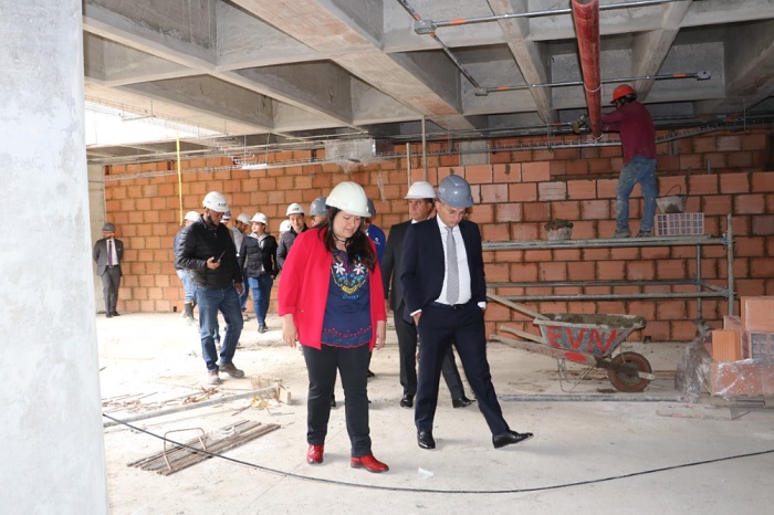 Contralor de Bogotá D.C. Julián Mauricio Ruiz recorre las obras de la Alcaldía de Kennedy